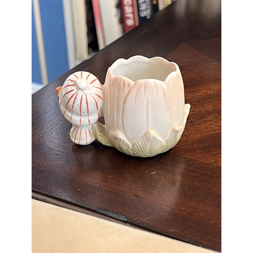 Vintage Ceramic Small Flower Bowl- Cute Little Girl with Golden Spaghetti Hair - Picture 4 of 5